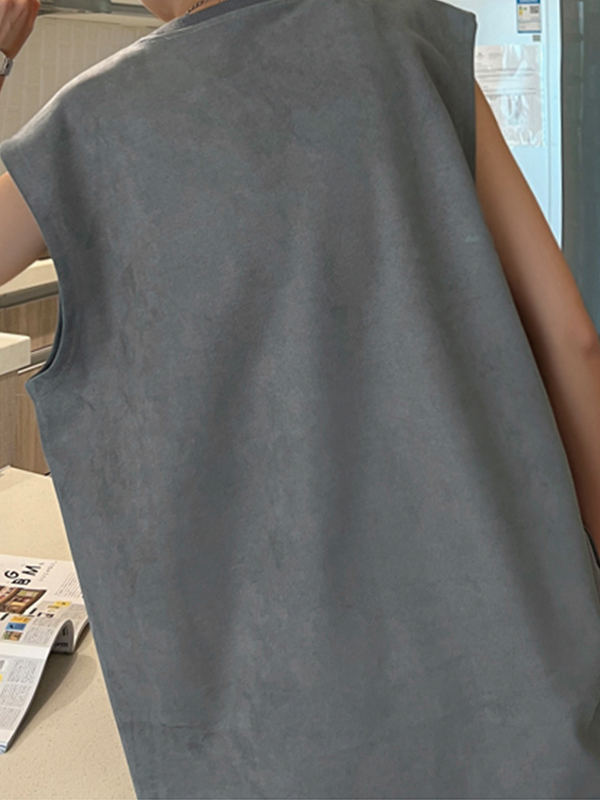 Herren-Weste aus Wildleder mit Buchstaben-Print-3